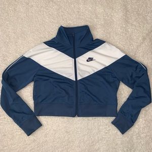 NWT Nike Heritage crop jacket